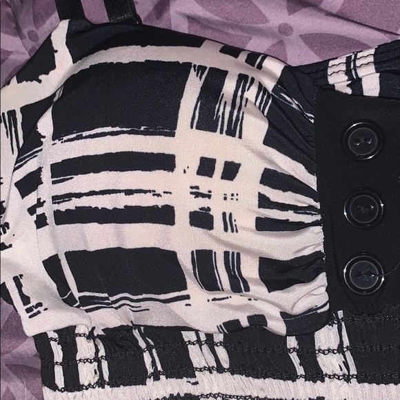 Dress - Picture 4 of 4